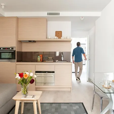 Eric Voekel Boutique - *