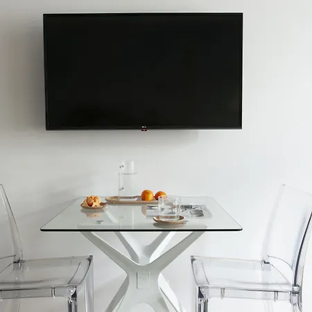 Eric Voekel Boutique - *