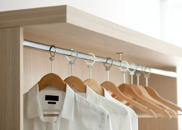 Eric Voekel Boutique - *