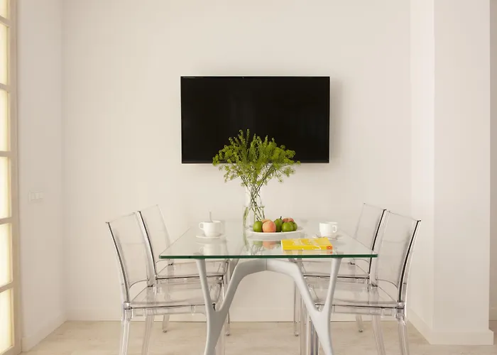 Eric Voekel Boutique - *